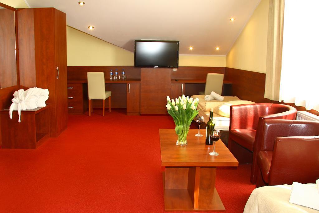 Hotelik & Restauracja Amber ราชิน ห้อง รูปภาพ